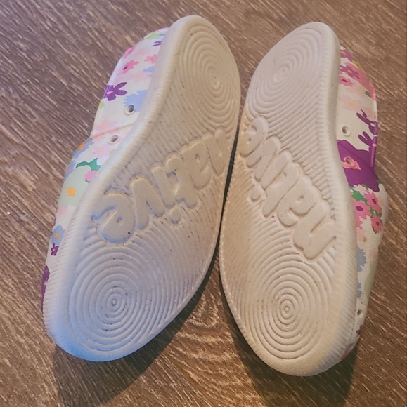 Native floweral Toddler 8c - Picture 3 of 4